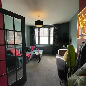 Apartment Garden Town Flat Accommodating 8 Guests, Brighton