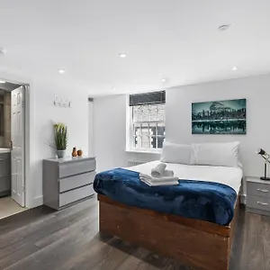 Apartment Queens Place - 3 Bedroom, Brighton
